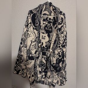 Vintage No Closure Blanket Jacket with Cat Pattern!